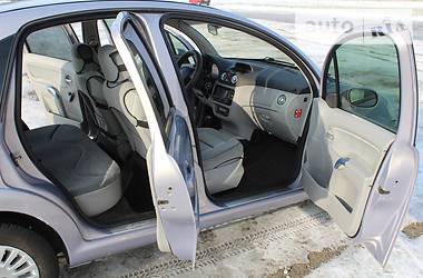 Хэтчбек Citroen C3 2004 в Днепре