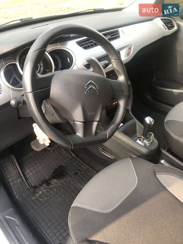 Хэтчбек Citroen C3 2012 в Черновцах фото 3 Хэтчбек Citroen C3 2012 в Черновцах