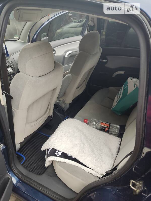 Хэтчбек Citroen C3 2003 в Звягеле