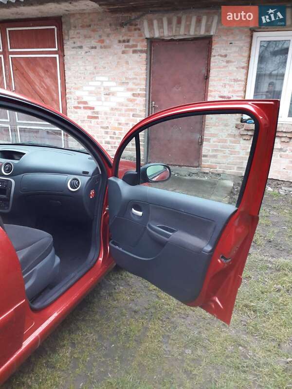 Хэтчбек Citroen C3 2008 в Луцке