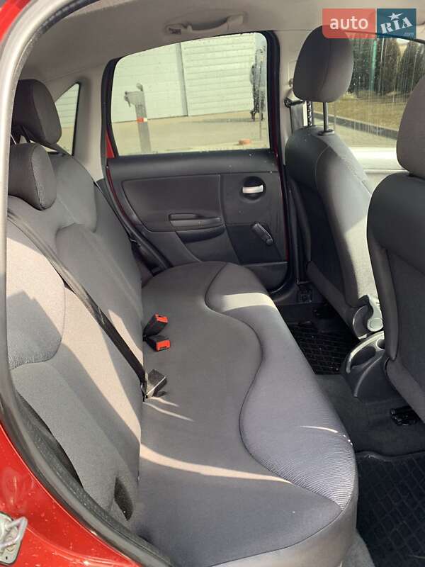 Хетчбек Citroen C3 2009 в Городку
