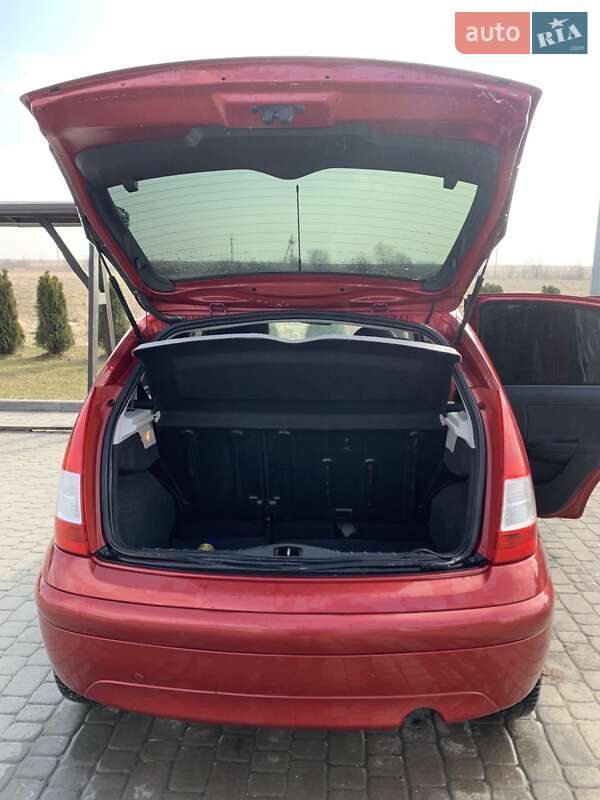 Хетчбек Citroen C3 2009 в Городку