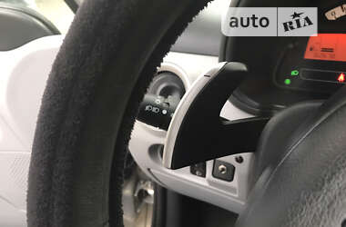 Хэтчбек Citroen C3 2006 в 