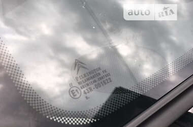 Хэтчбек Citroen C3 2006 в 