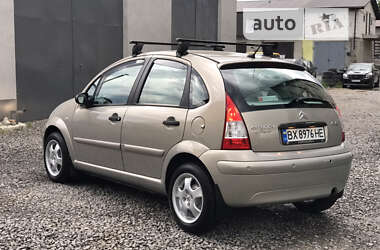Хэтчбек Citroen C3 2006 в 