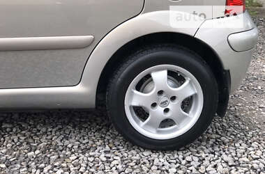 Хэтчбек Citroen C3 2006 в 