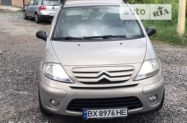 Хэтчбек Citroen C3 2006 в 