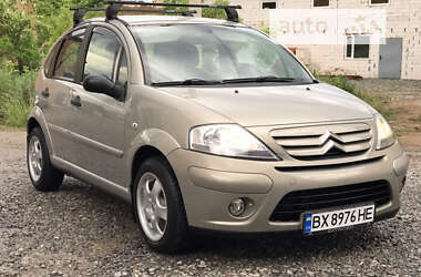 Хэтчбек Citroen C3 2006 в 