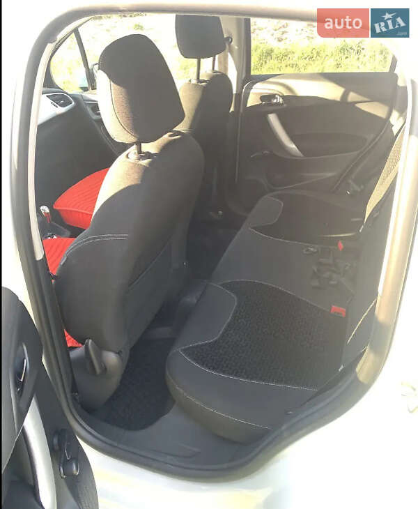 Хэтчбек Citroen C3 2011 в Киеве