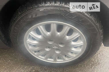 Хэтчбек Citroen C3 2013 в 