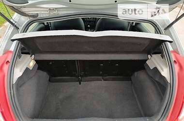 Хэтчбек Citroen C3 2009 в 