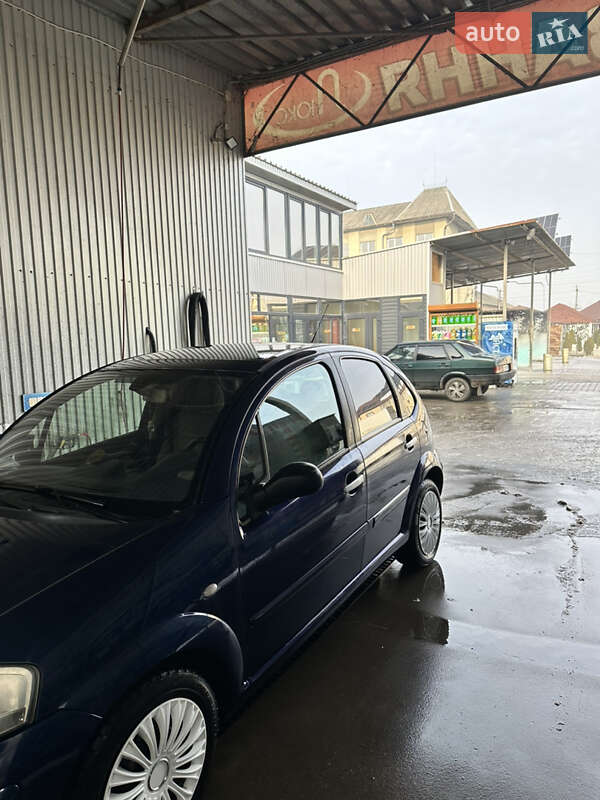 Хетчбек Citroen C3 2003 в Чернівцях