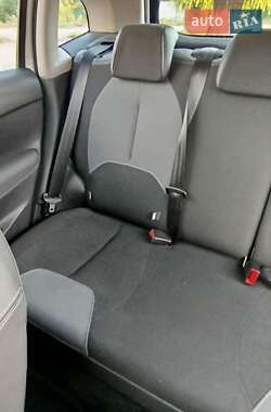 Хэтчбек Citroen C3 2012 в 