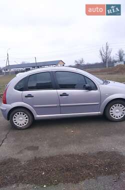Хэтчбек Citroen C3 2004 в 