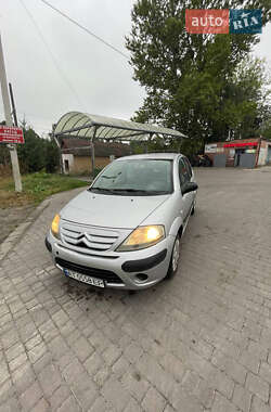 Хэтчбек Citroen C3 2005 в 