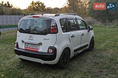 Хэтчбек Citroen C3 2013 в 