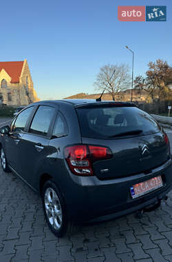 Хэтчбек Citroen C3 2012 в 