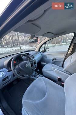 Хэтчбек Citroen C3 2002 в 