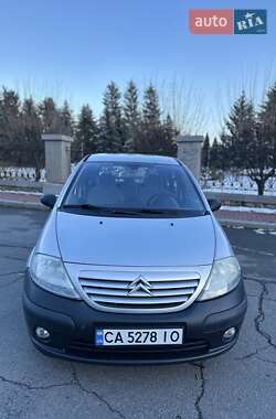 Хэтчбек Citroen C3 2002 в 