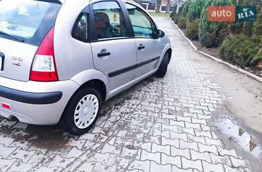 Хэтчбек Citroen C3 2006 в 
