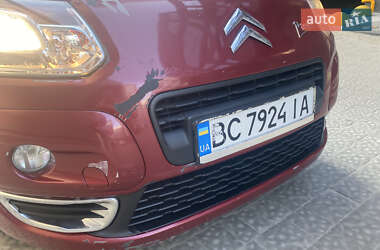 Хэтчбек Citroen C3 2010 в 