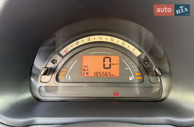 Хэтчбек Citroen C3 2004 в 