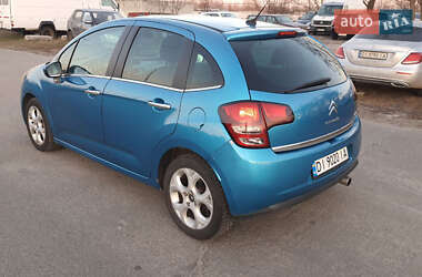 Хэтчбек Citroen C3 2010 в 