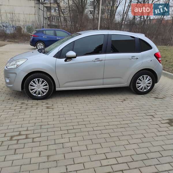 Хэтчбек Citroen C3 2012 в Черновцах