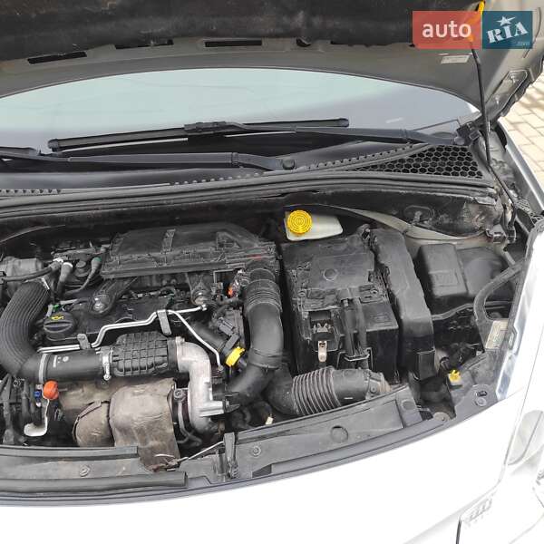 Хэтчбек Citroen C3 2012 в Черновцах