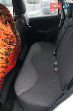Хэтчбек Citroen C3 2009 в 