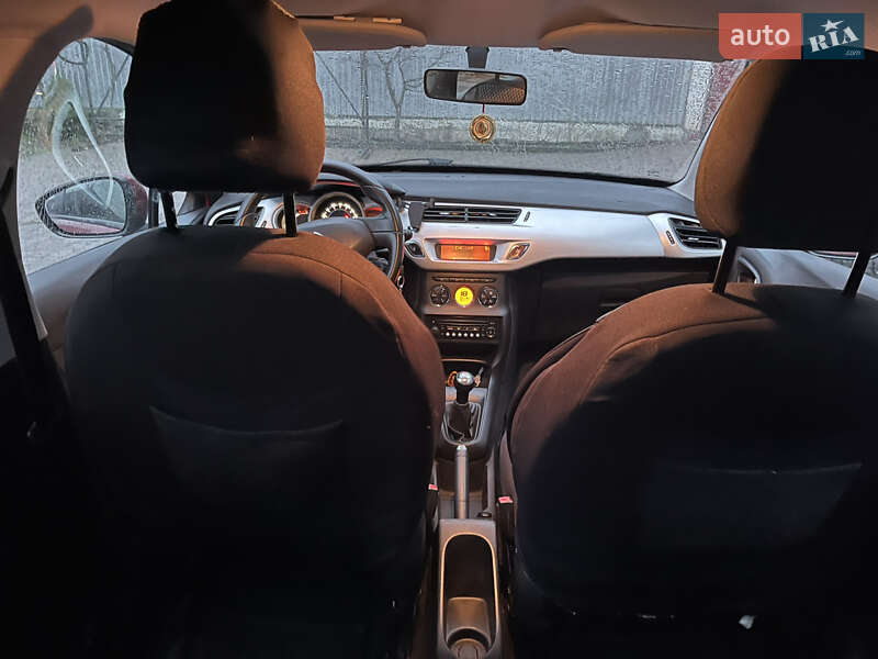Хэтчбек Citroen C3 2011 в Черновцах