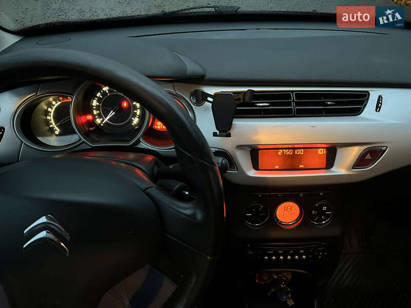 Хэтчбек Citroen C3 2011 в Черновцах