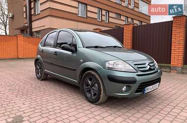 Хэтчбек Citroen C3 2006 в 