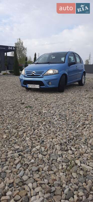 Хэтчбек Citroen C3 2008 в 
