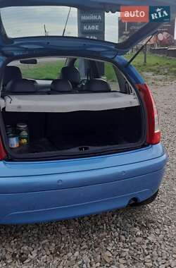 Хэтчбек Citroen C3 2008 в 
