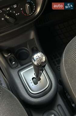 Хетчбек Citroen C3 2006 в 