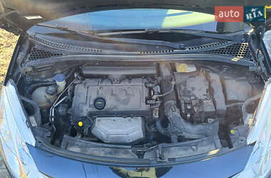 Хэтчбек Citroen C3 2011 в 