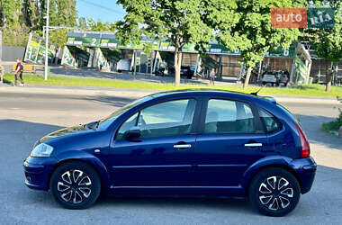 Хэтчбек Citroen C3 2004 в 