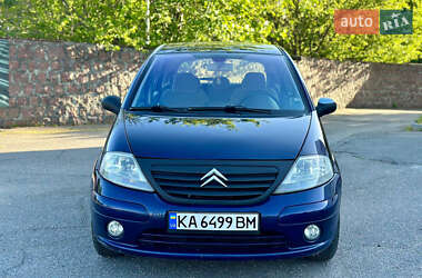 Хэтчбек Citroen C3 2004 в 