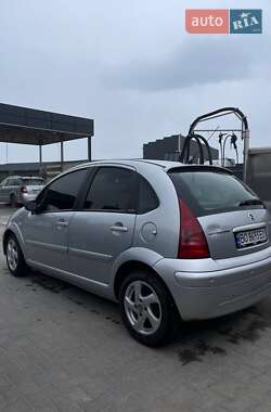Хэтчбек Citroen C3 2005 в 