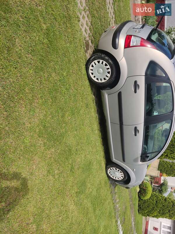 Хэтчбек Citroen C3 2006 в Черновцах