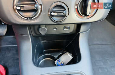 Хэтчбек Citroen C3 2017 в 