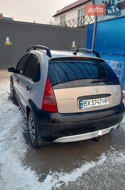 Хэтчбек Citroen C3 2005 в 