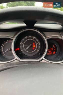 Хэтчбек Citroen C3 2011 в 