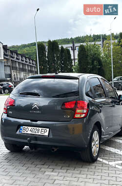 Хэтчбек Citroen C3 2012 в 