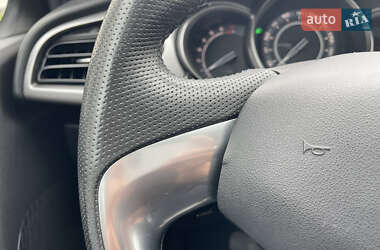Хэтчбек Citroen C3 2010 в 
