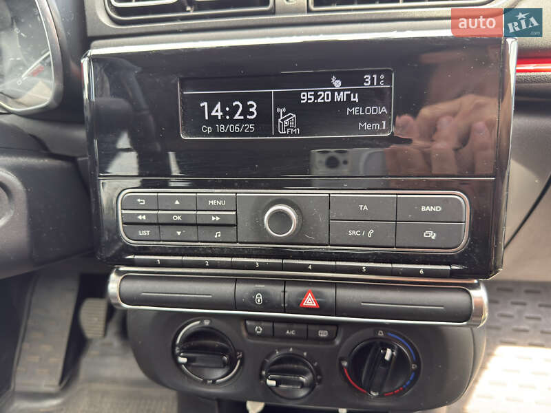 Хэтчбек Citroen C3 2019 в Киеве фото 8 Хэтчбек Citroen C3 2019 в Киеве