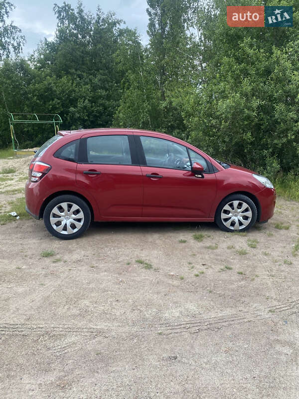 Хэтчбек Citroen C3 2015 в Коростене