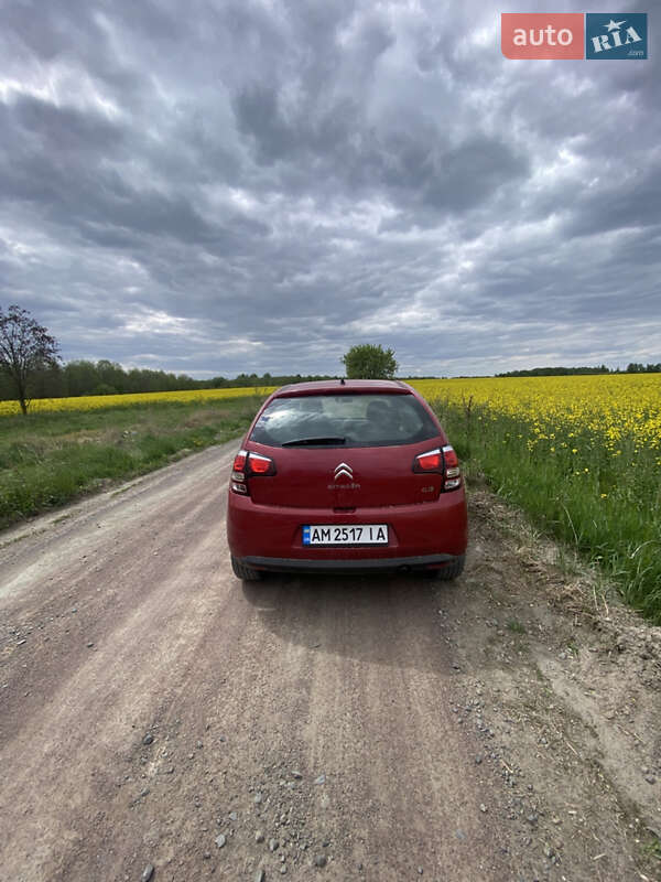 Хэтчбек Citroen C3 2015 в Коростене