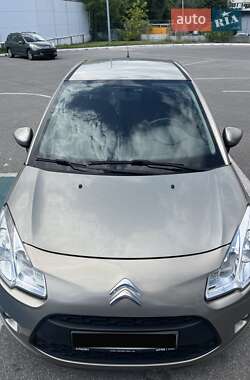 Хэтчбек Citroen C3 2011 в 